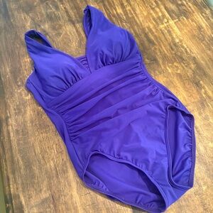 LANDS END Purple One Piece Swimsuit! Excellent condition! Size 10
